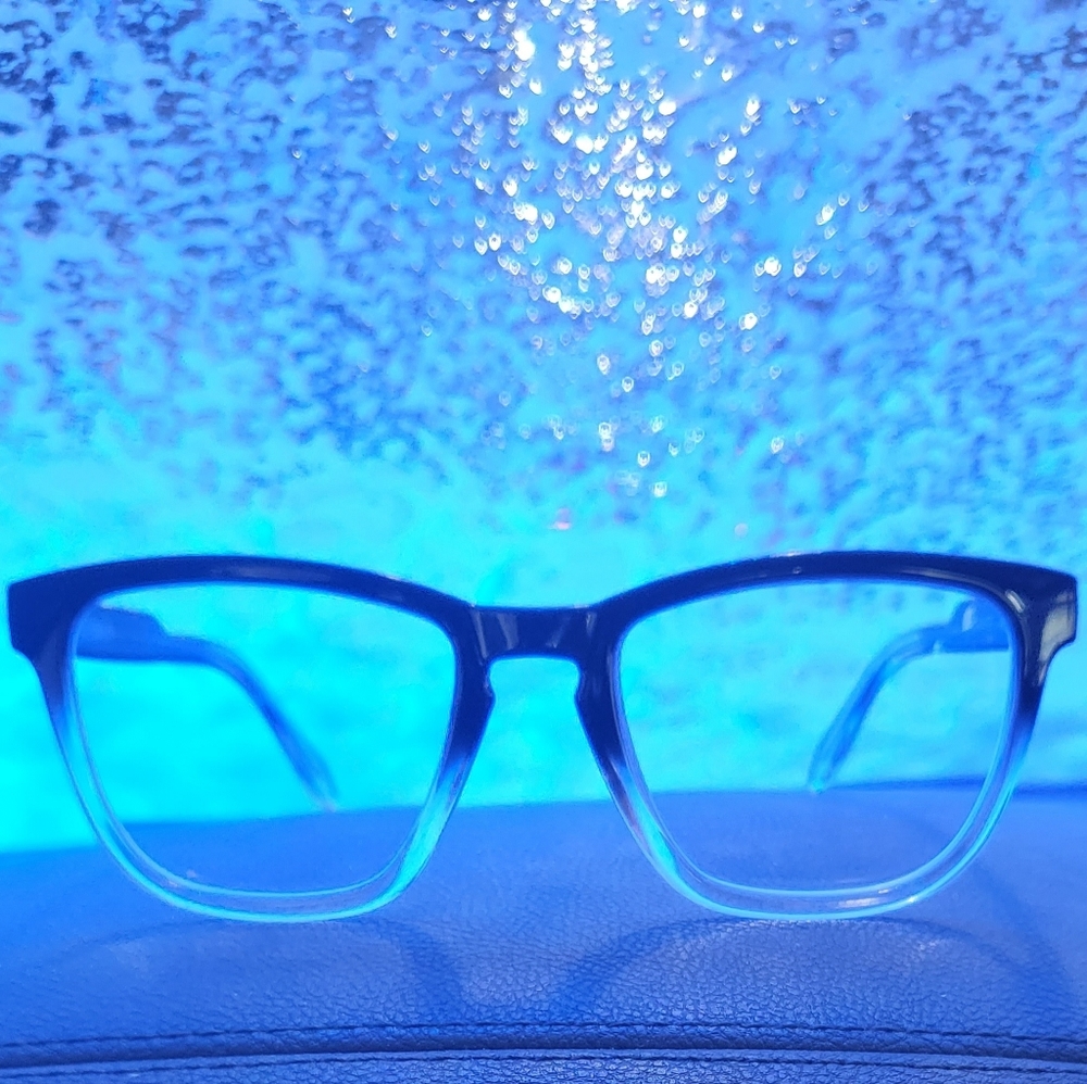 Quay Prescription glasses/frames